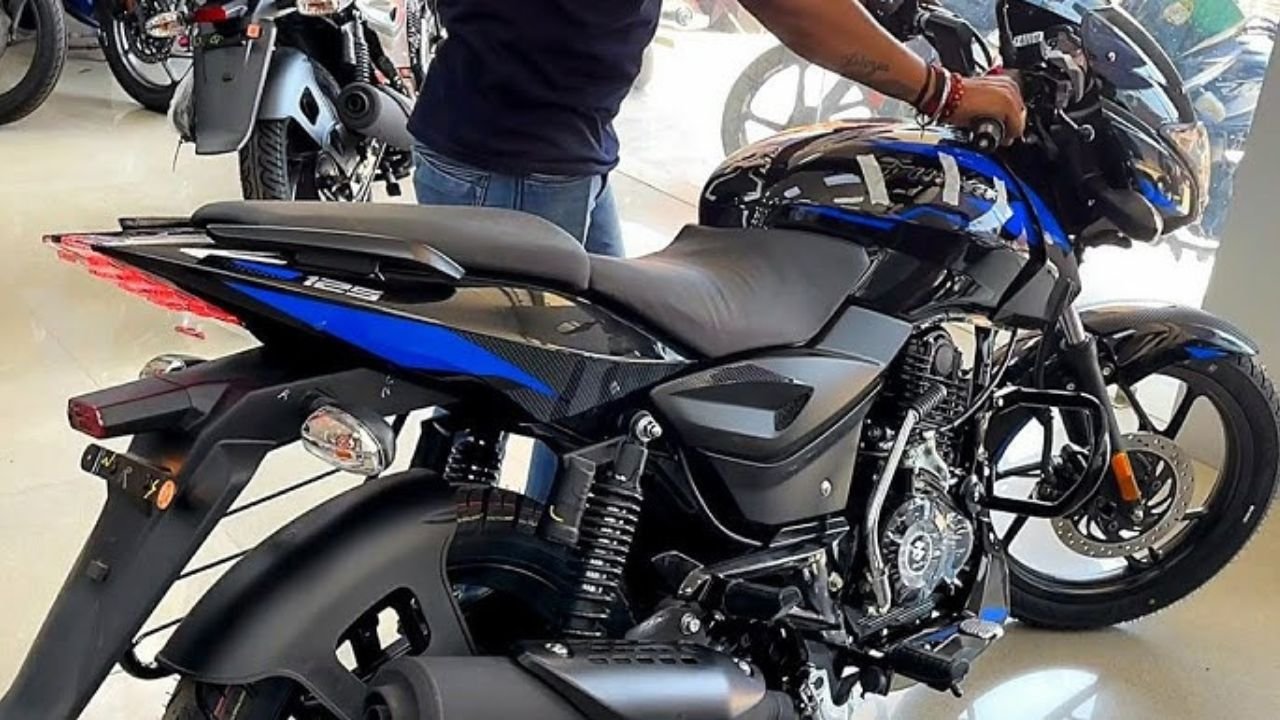 Pulsar 125 mileage per liter